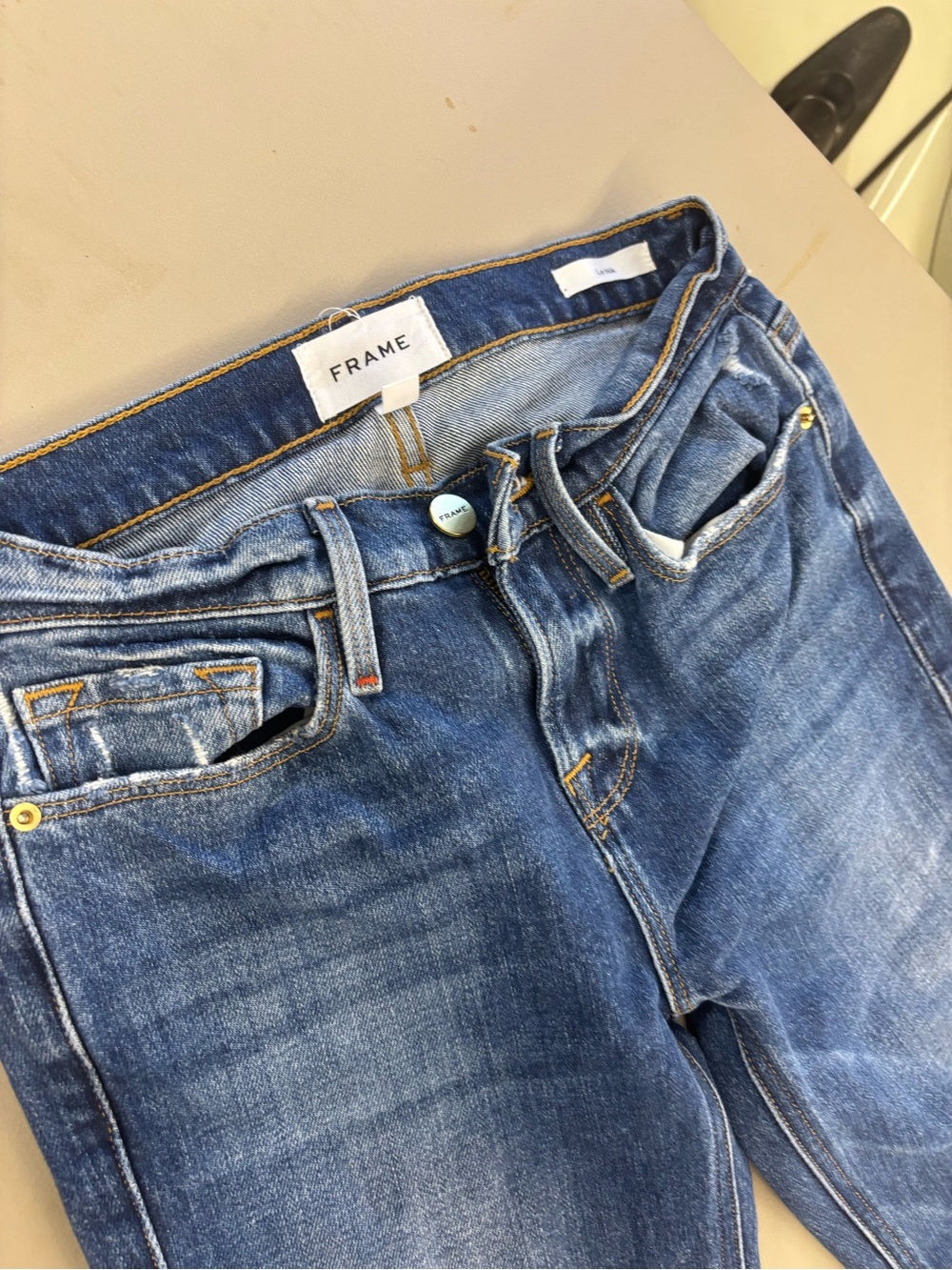 Frame Jeans - Picture 2 of 6